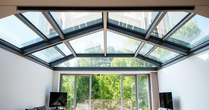 Telhado de Vidro Retrátil: Preço e Vantagens para sua Casa